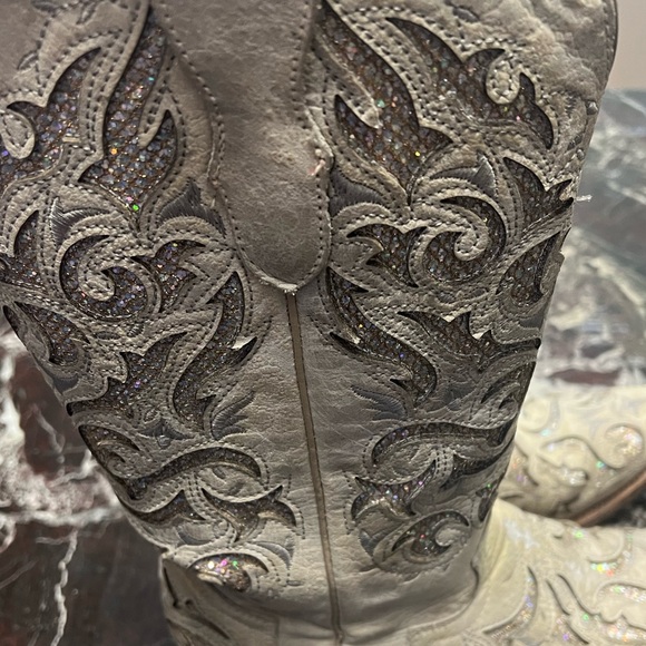JB Dillion White with Sparkle Inlay Snip Toe Boot. - Picture 8 of 9